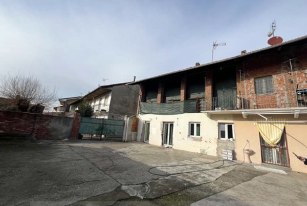 casa indipendente in vendita a Mazzè