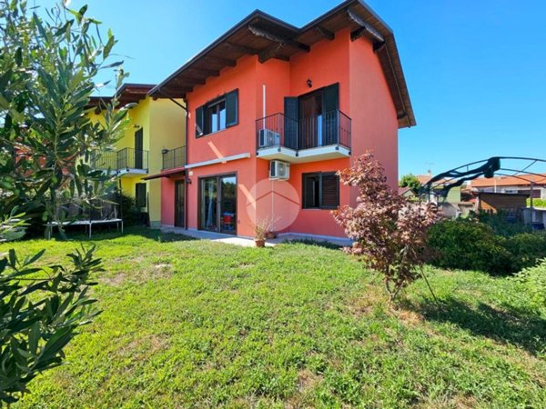 casa indipendente in vendita a Mazzè in zona Casale