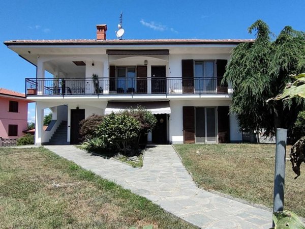 casa indipendente in vendita a Mazzè