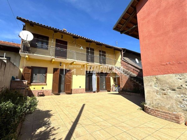 casa indipendente in vendita a Mazzè