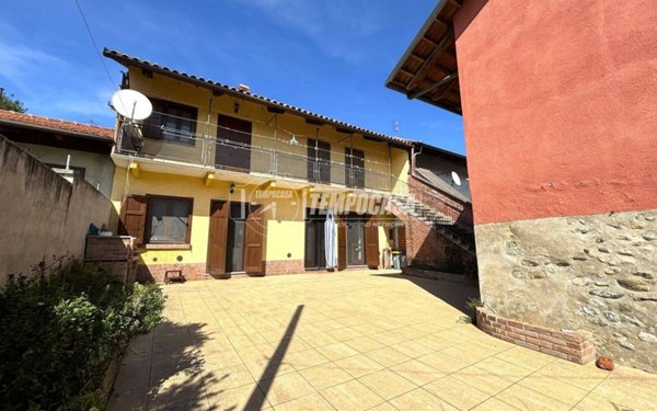 casa indipendente in vendita a Mazzè