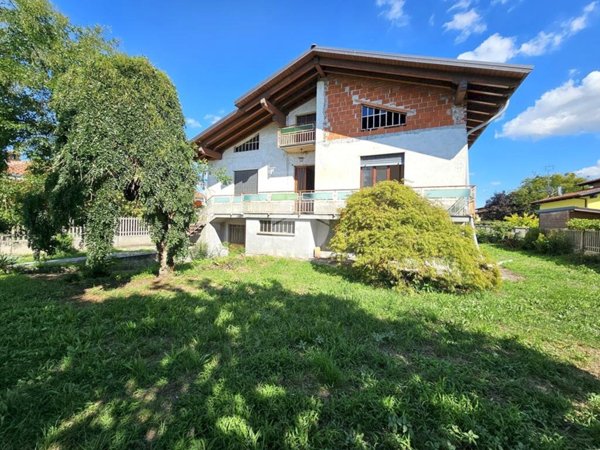 casa indipendente in vendita a Mazzè in zona Tonengo