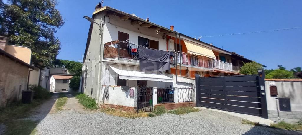 casa indipendente in vendita a Mazzè