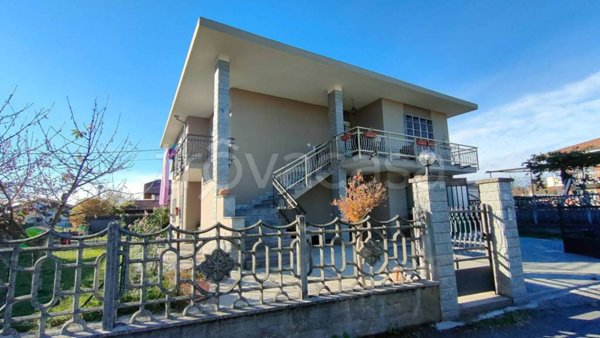 casa indipendente in vendita a Mazzè in zona Tonengo