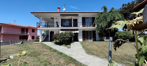 casa indipendente in vendita a Mazzè