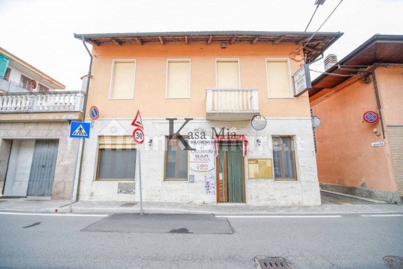 negozio in vendita a Mazzè in zona Tonengo