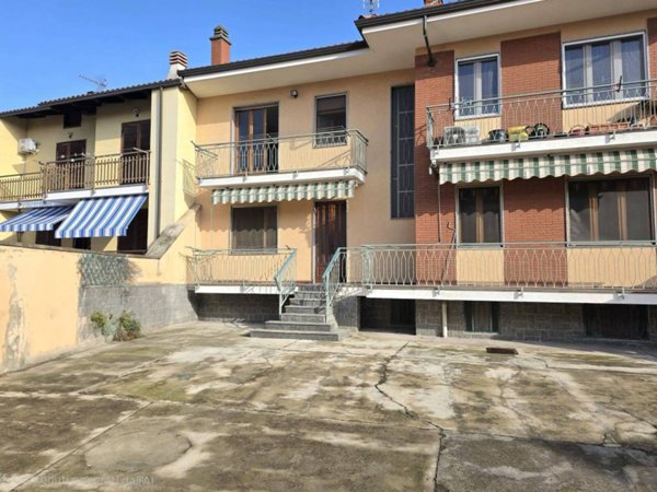 appartamento in vendita a Mazzè in zona Tonengo