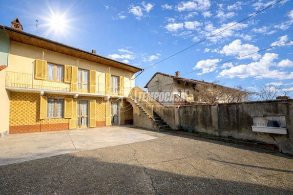 casa indipendente in vendita a Mazzè in zona Tonengo