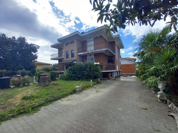 casa indipendente in vendita a Mazzè