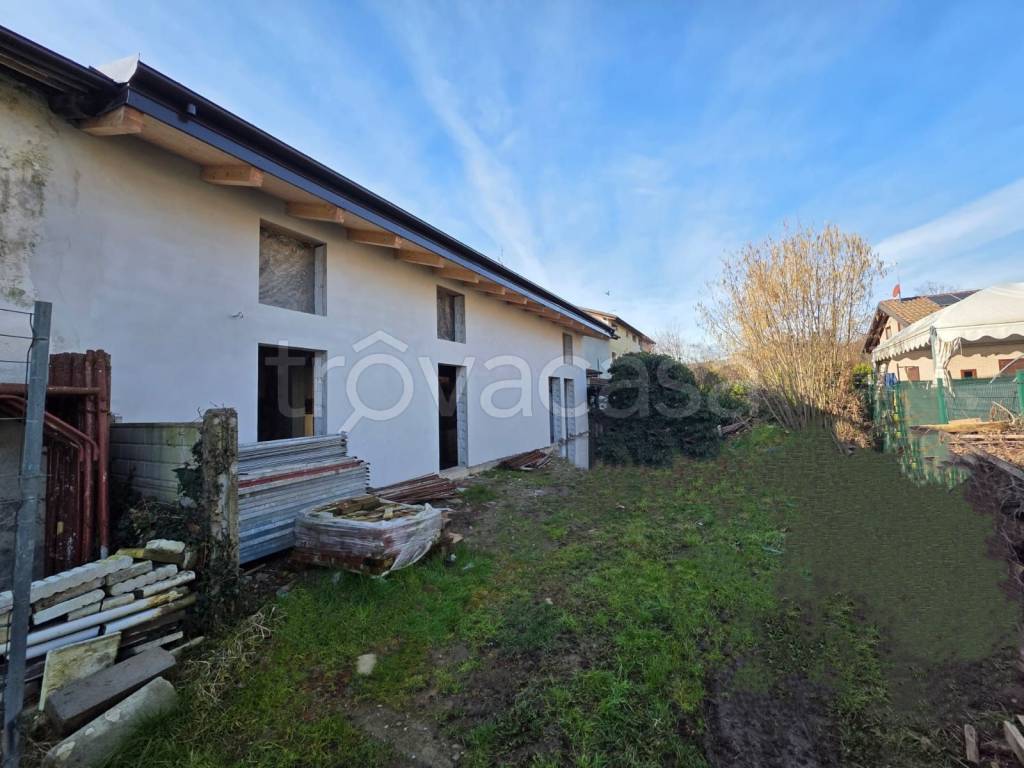 appartamento in vendita a Mazzè in zona Casale