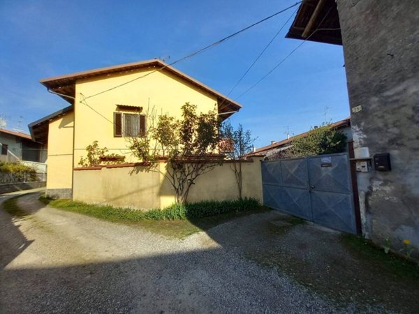 casa indipendente in vendita a Mazzè in zona Casale
