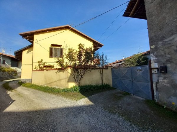 casa indipendente in vendita a Mazzè in zona Casale