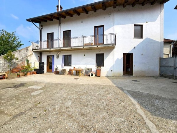 casa indipendente in vendita a Mazzè