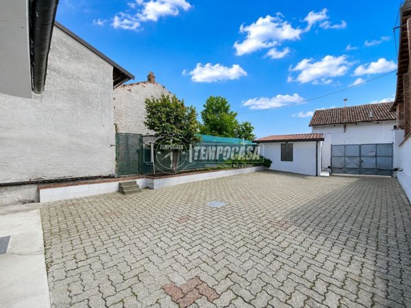 casa indipendente in vendita a Mazzè in zona Tonengo