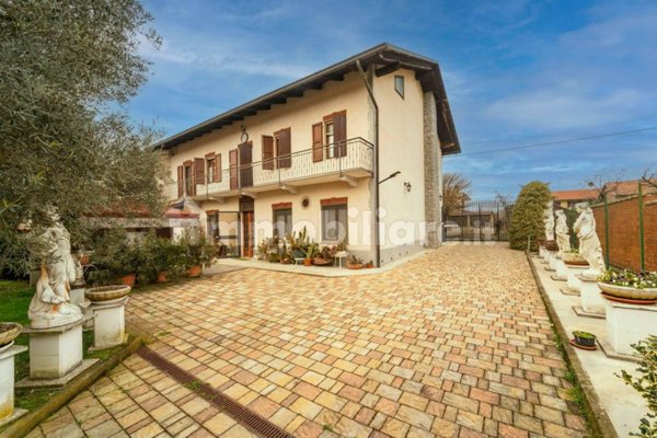 casa indipendente in vendita a Mazzè in zona Casale