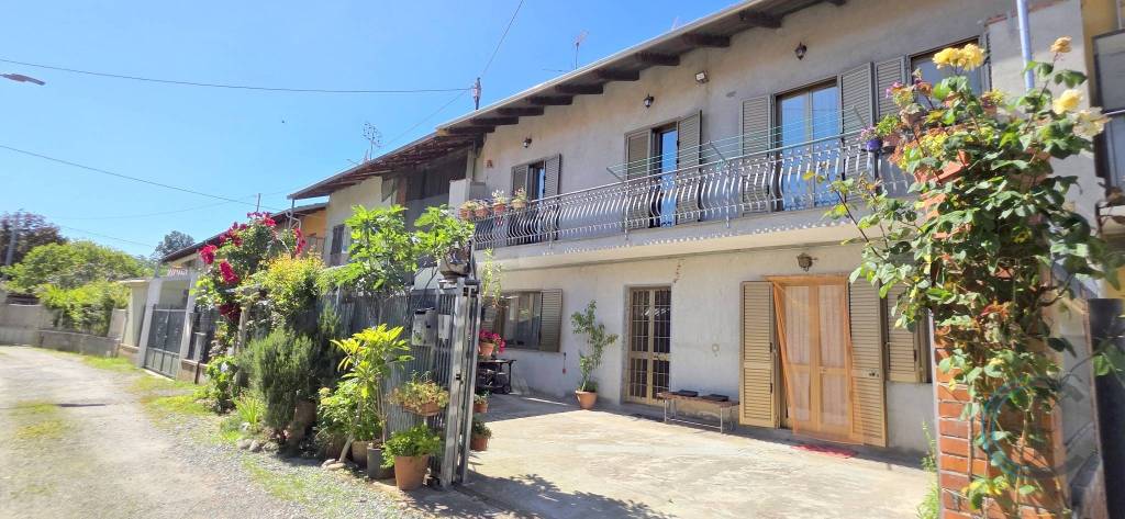 casa indipendente in vendita a Mazzè in zona Casale