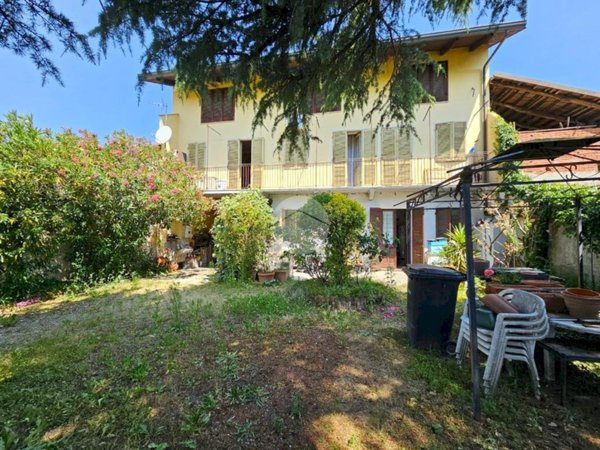 casa indipendente in vendita a Mazzè