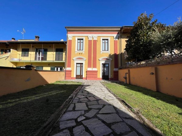 negozio in vendita a Mazzè in zona Tonengo