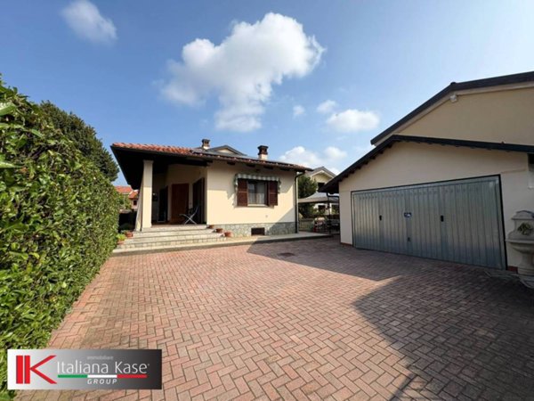 casa indipendente in vendita a Mazzè in zona Tonengo