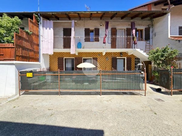 casa semindipendente in vendita a Mazzè