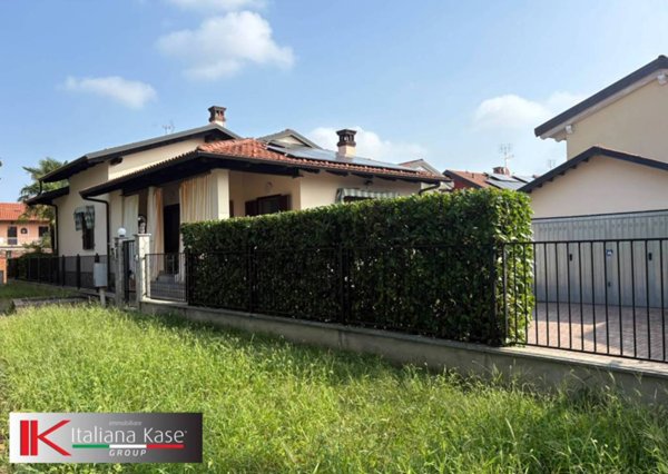 casa indipendente in vendita a Mazzè in zona Tonengo