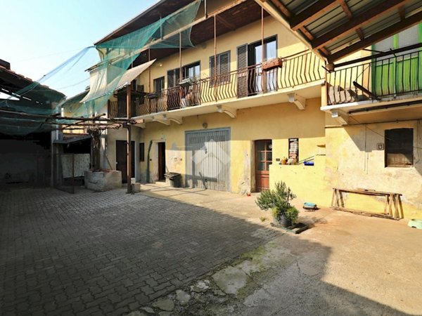 casa semindipendente in vendita a Mercenasco