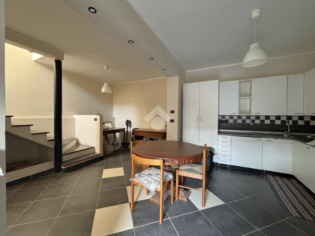 casa indipendente in vendita a Mercenasco