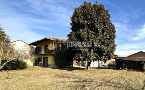 casa indipendente in vendita a Mercenasco in zona Villate