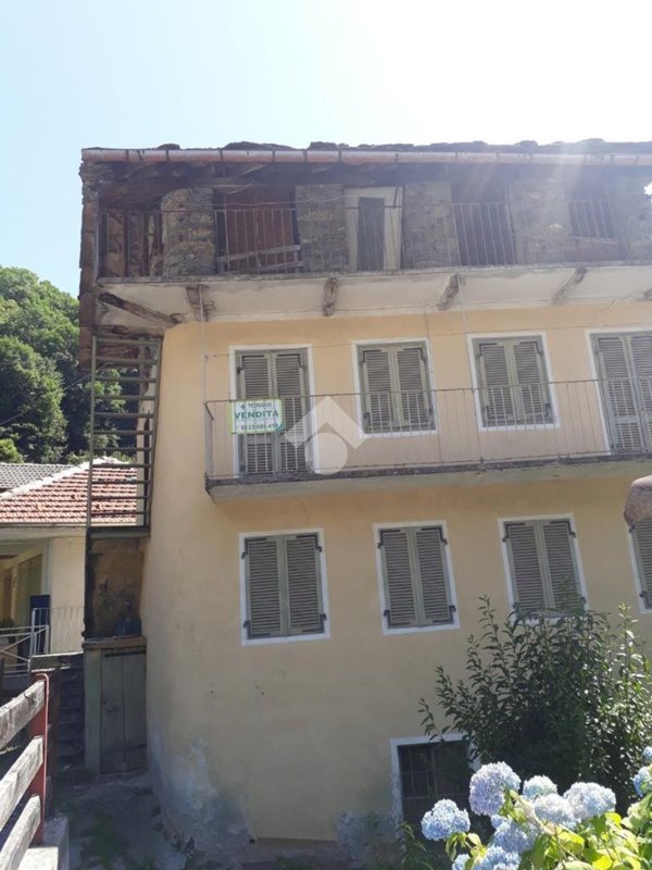 appartamento in vendita a Mezzenile in zona Catelli