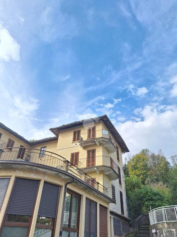 pentavano in vendita a Mezzenile in zona Murasse