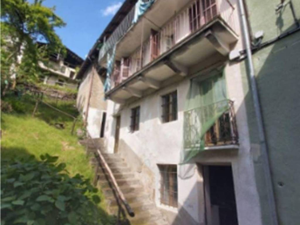 casa indipendente in vendita a Mezzenile in zona Murasse