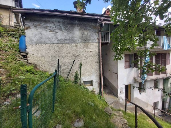 casa indipendente in vendita a Mezzenile in zona Murasse