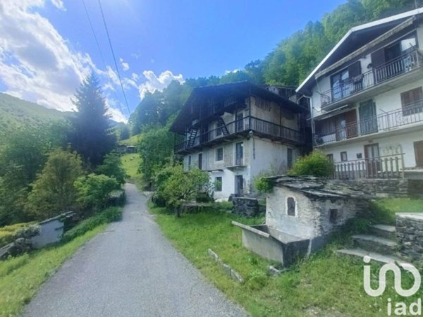 casa indipendente in vendita a Mezzenile