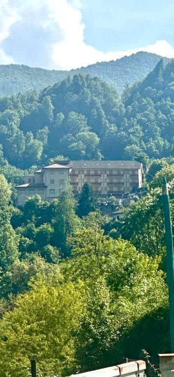 intera palazzina in vendita a Mezzenile
