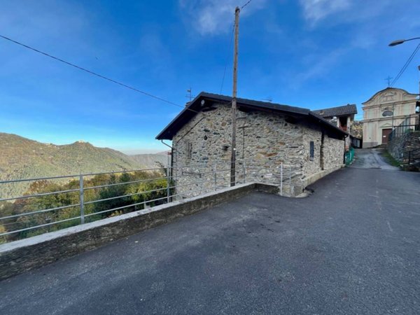 casa indipendente in vendita a Mezzenile in zona Pugnetto