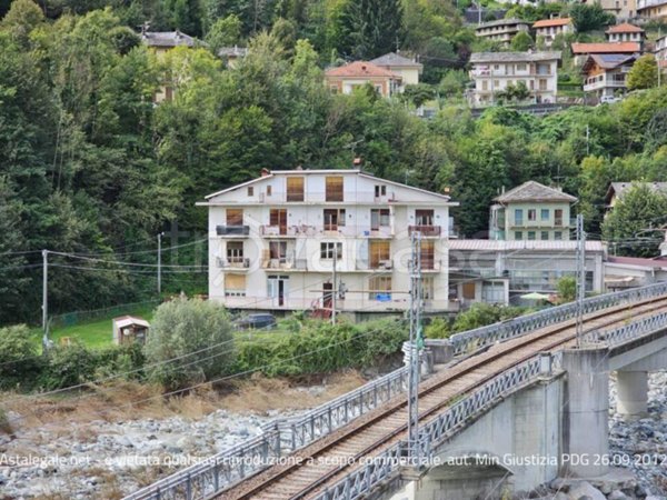 appartamento in vendita a Mezzenile in zona Sabbione