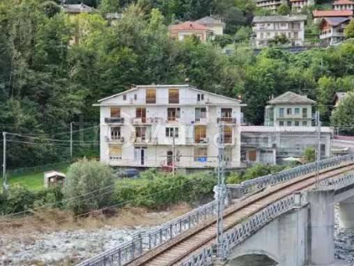 appartamento in vendita a Mezzenile in zona Sabbione