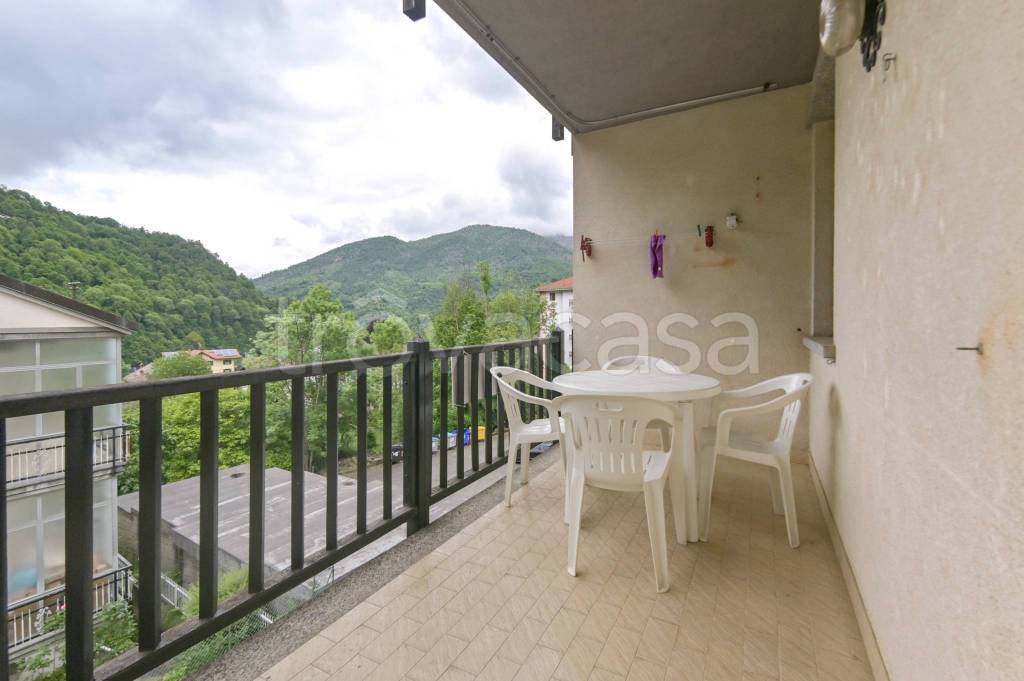 appartamento in vendita a Mezzenile in zona Villa Inferiore