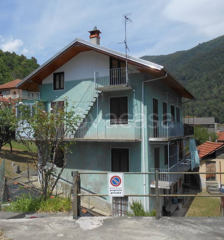 appartamento in vendita a Mezzenile in zona Villa Inferiore