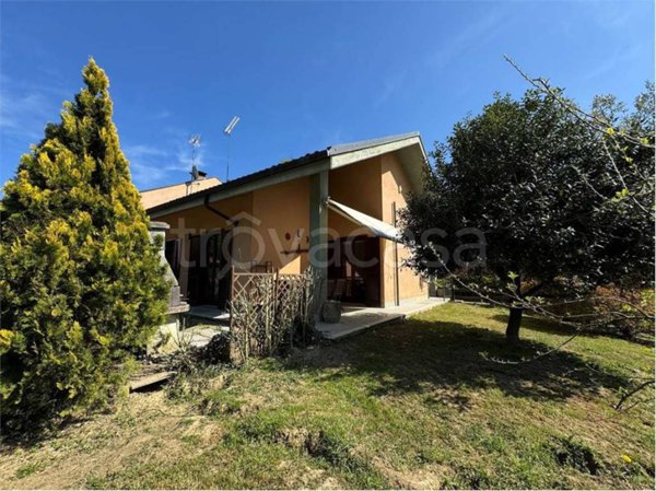 casa indipendente in vendita a Mombello di Torino