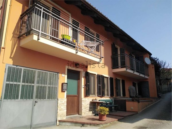 casa semindipendente in vendita a Mombello di Torino