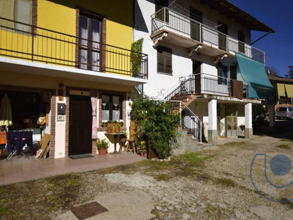 casa indipendente in vendita a Mombello di Torino
