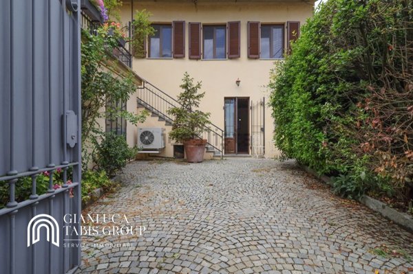 casa semindipendente in vendita a Mombello di Torino