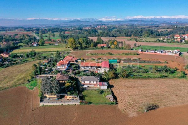casa indipendente in vendita a Mombello di Torino