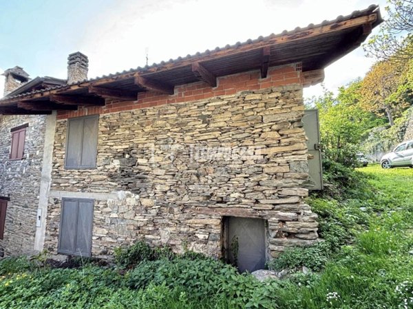 appartamento in vendita a Mompantero