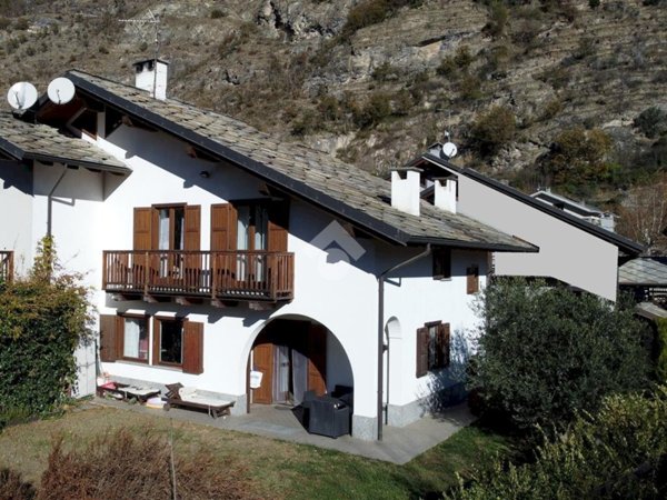 casa indipendente in vendita a Mompantero in zona San Giuseppe