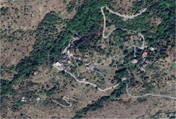 casa indipendente in vendita a Mompantero in zona Seghino