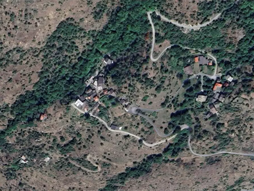 casa indipendente in vendita a Mompantero in zona Seghino