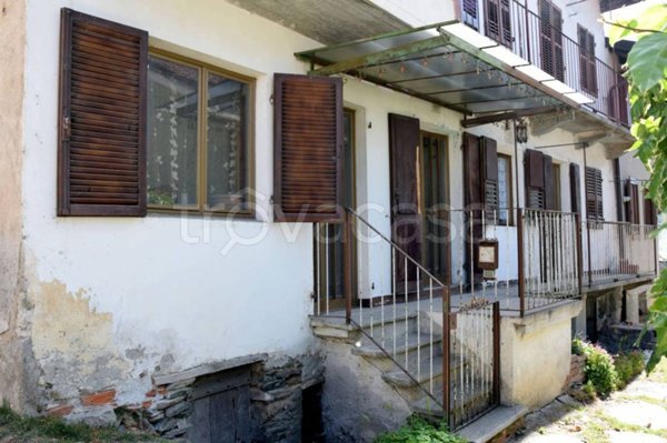 appartamento in vendita a Mompantero