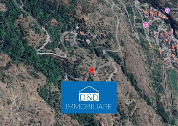 casa indipendente in vendita a Mompantero in zona Seghino